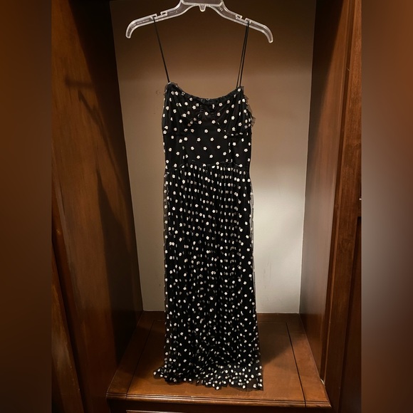 Zara Dresses & Skirts - 🥶Zara Black Tulle Maxi dress with white flowers in size Medium